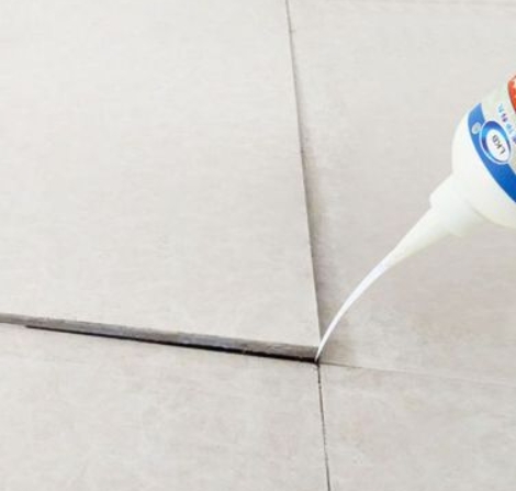 湾里瓷砖空鼓维修公司分享卫生间瓷砖脱落的原因可能有以下几点